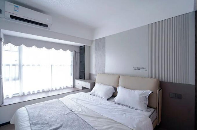 127㎡現(xiàn)代三居室,低調(diào)中散發(fā)高級(jí)感,鬧市中的寧靜雅居